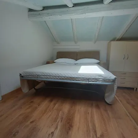 Int 6 - Marco By San Luca * Μπολόνια