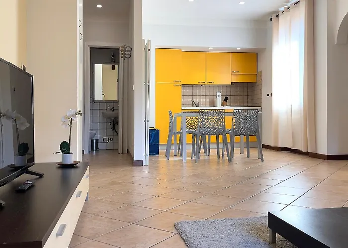 Int 6 - Marco By San Luca Bologna