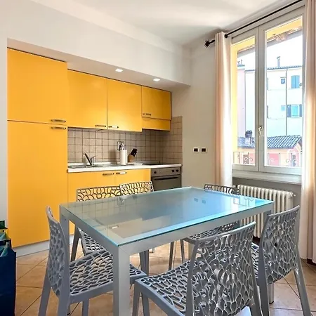 Int 6 - Marco Apartment Bologna