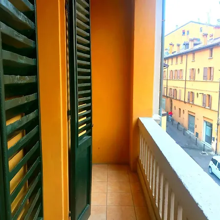 Int 6 - Marco Apartment *