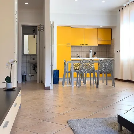 Int 6 - Marco By San Luca ボローニャ