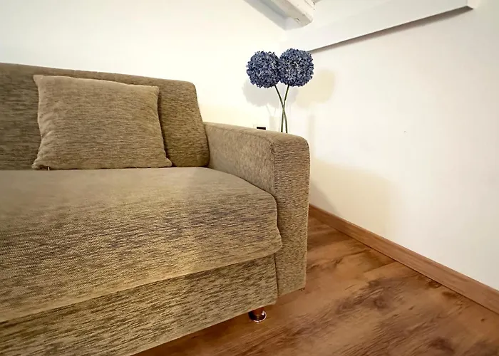 Int 6 - Marco By San Luca * بولونيا